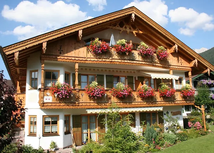 Ferienwohnungen Alpenperle